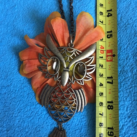 ON HOLD Adorable Brass Tone Owl Necklace - Picture 5 of 9